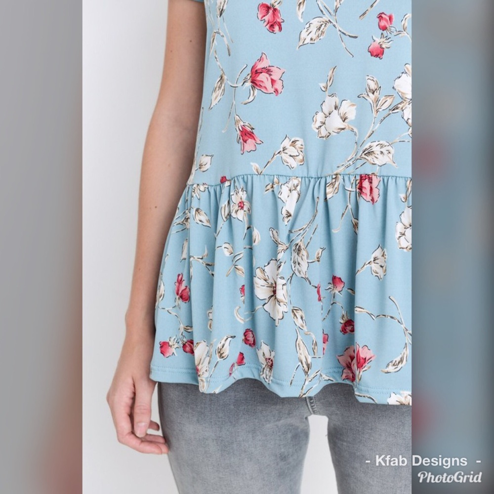 LAST 1! 🛍 Baby Blue Floral Ruffle Tunic! - Picture 6 of 6